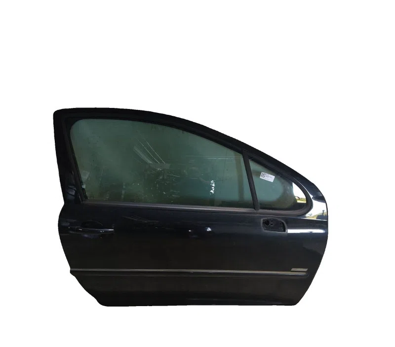 PORTE AVANT DROITE COMPLETE PEUGEOT 207 00009004AR