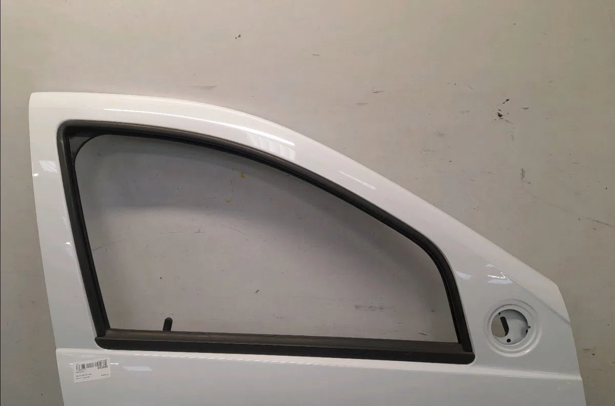 Porte avant droite DACIA DUSTER occasion