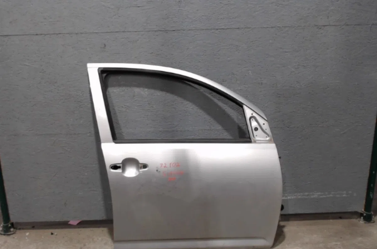 Porte avant droite DAIHATSU SIRION 2  SIRION 2 occasion