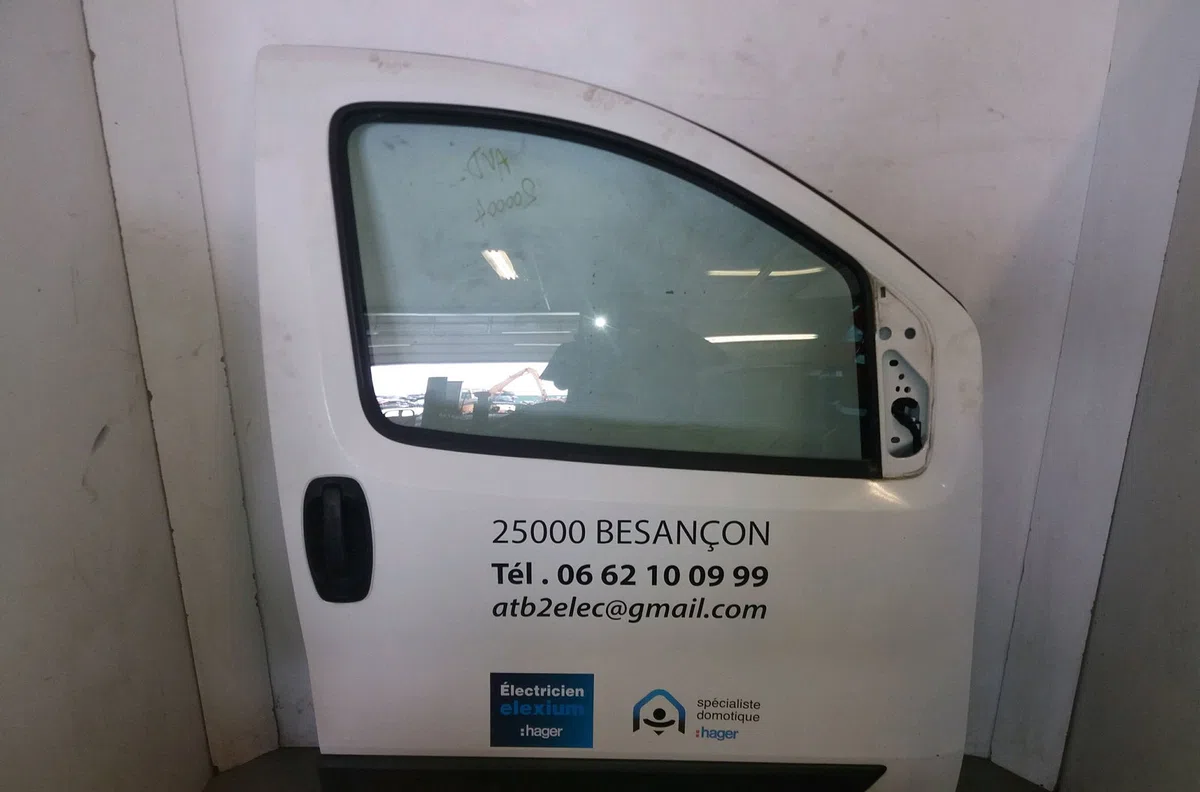 Porte avant droite Fiat FIORINO Camionnette-Monospace (225_) 1.3 d multijet (225bxe1a) (2009) occasion