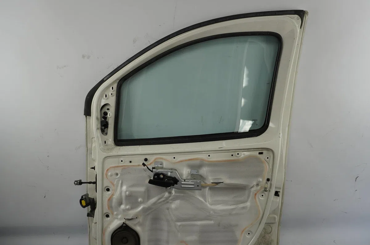 Porte avant droite Fiat FIORINO Camionnette-Monospace (225_) 1.4 natural power (225bxc1a, 225axc1a) (2008) occasion