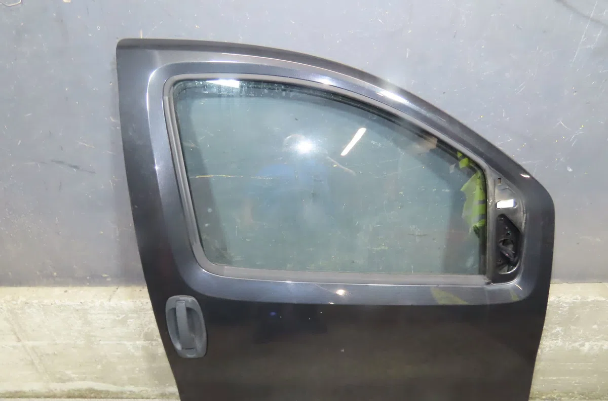 Porte avant droite Fiat FIORINO Monospace (225_) 1.3 jtd multijet (225bxb1a, 225bxb11) (2007) occasion