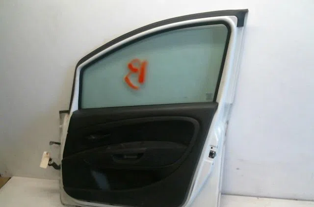 Porte avant droite Fiat GRANDE PUNTO (199_) 1.2 (2005) occasion