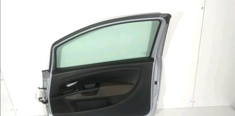 Porte avant droite Fiat GRANDE PUNTO (199_) 1.3 d multijet (2008) occasion