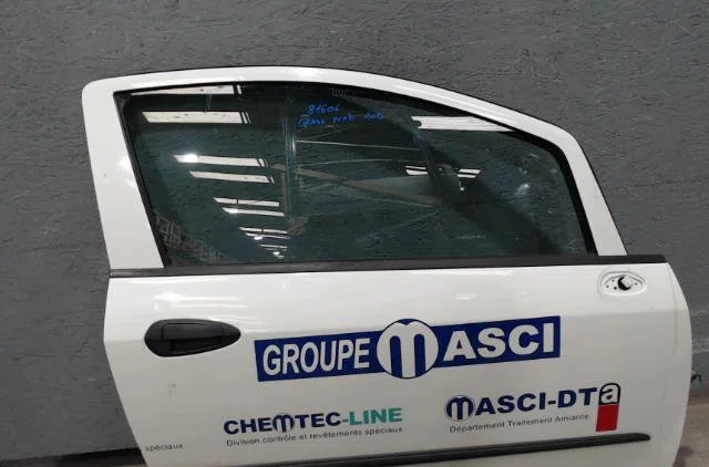 Porte avant droite FIAT GRANDE PUNTO  GRANDE PUNTO occasion