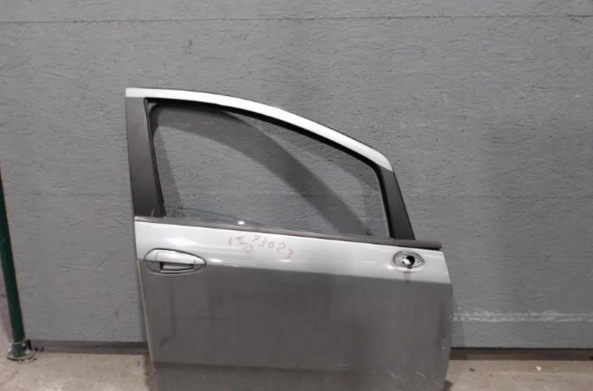Porte avant droite FIAT GRANDE PUNTO  GRANDE PUNTO occasion