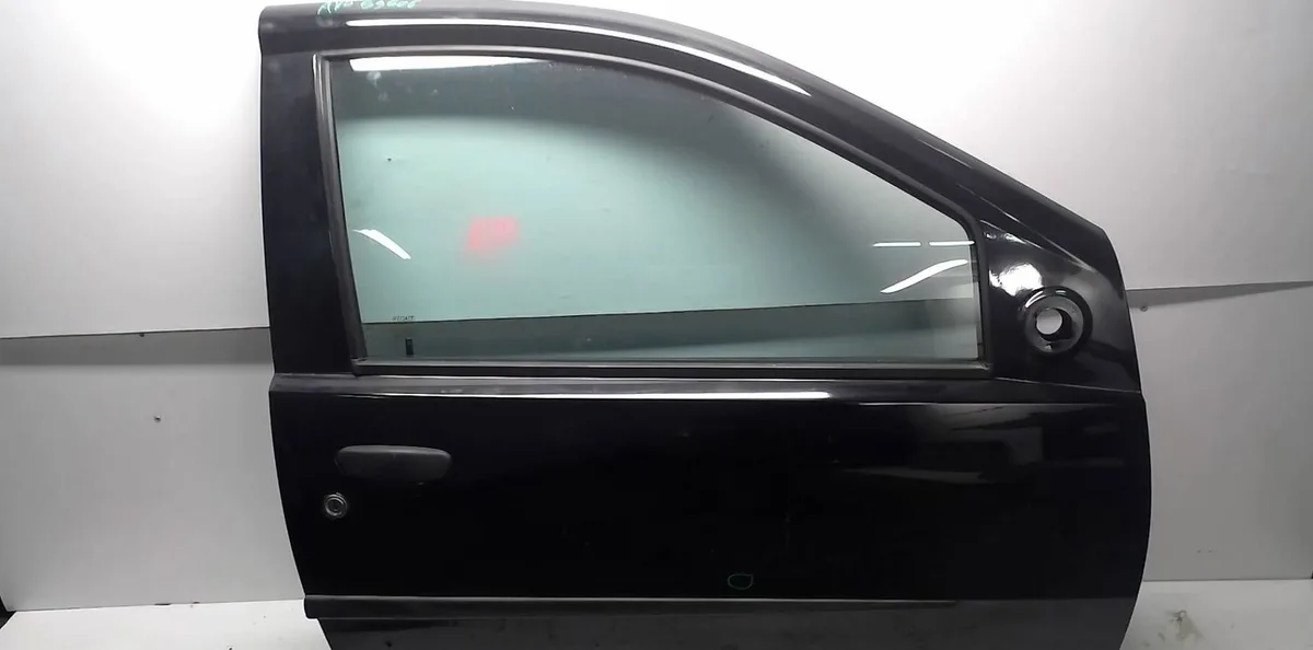 Porte avant droite Fiat PUNTO (188_) 1.2 60 (188.030, .050, .130, .150, .230, .250) (1999-2010) occasion