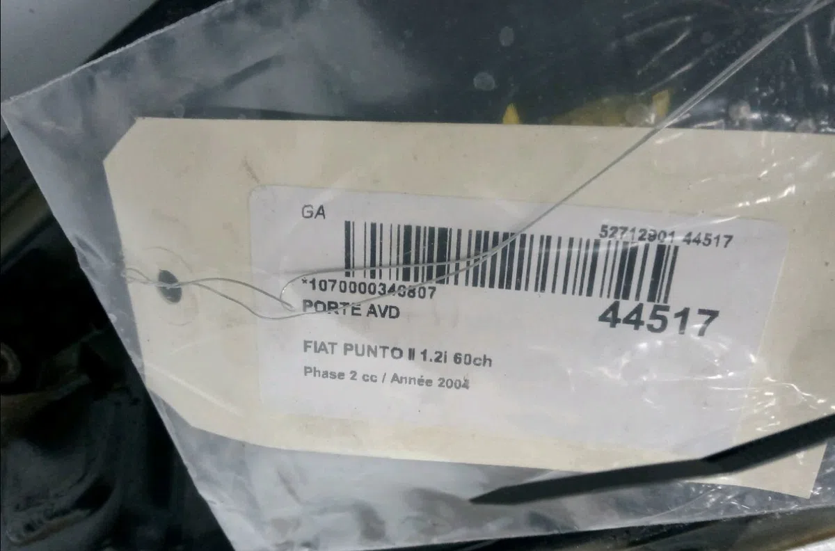 Porte avant droite Fiat PUNTO (188_) 1.2 60 (188.030, .050, .130, .150, .230, .250) (1999-2010) occasion