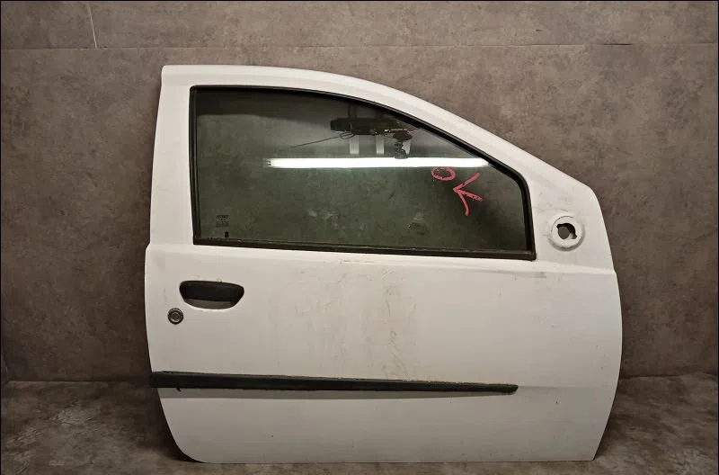 Porte avant droite Fiat PUNTO (188_) 1.9 ds 60 (188.031, .051, .231, .251) (1999-2012) occasion
