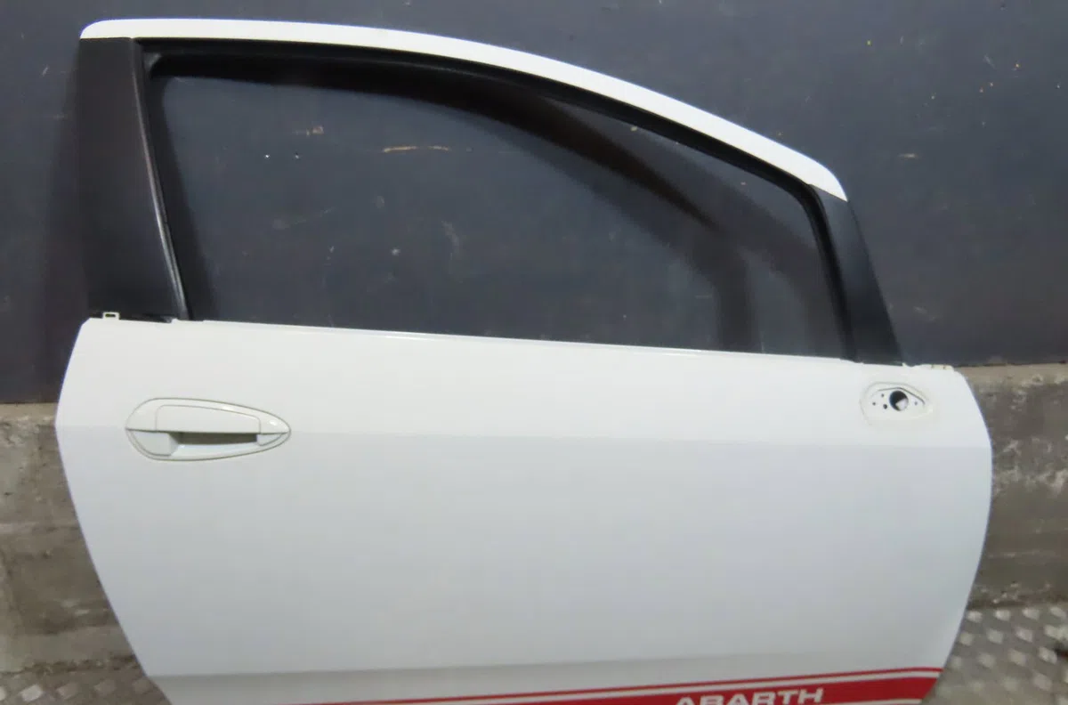 Porte avant droite FIAT PUNTO occasion