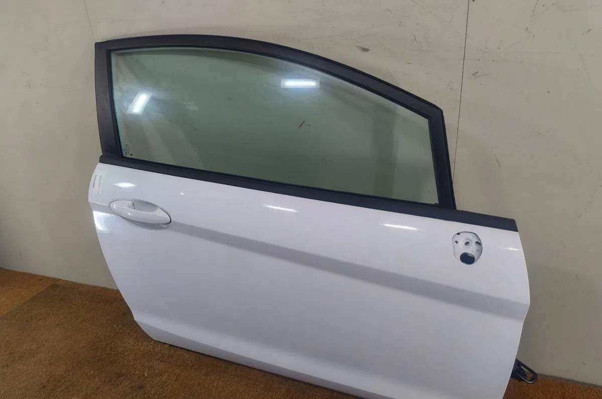 Porte avant droite FORD FIESTA 6  FIESTA 6 PHASE 2 occasion