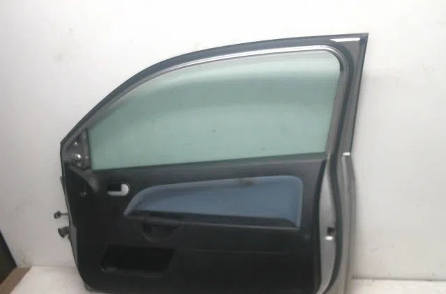 Porte avant droite Ford FIESTA V (JH_, JD_) 1.4 tdci (2001-2008) 5 portes occasion