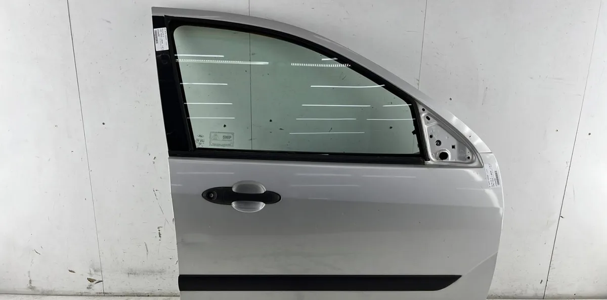 Porte avant droite FORD FOCUS 1 BREAK occasion