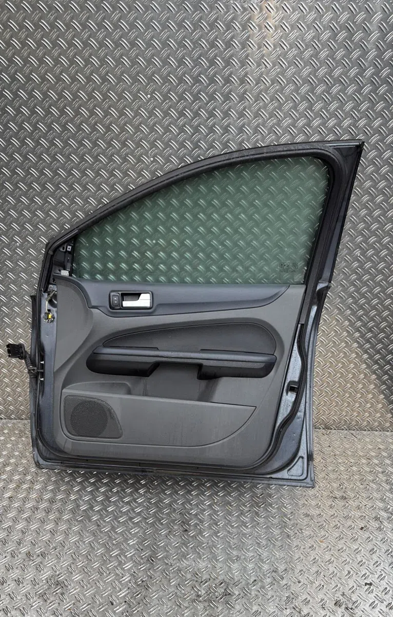 Porte avant droite Ford FOCUS II (DA_, HCP, DP) 1.6 (2004-2012) occasion
