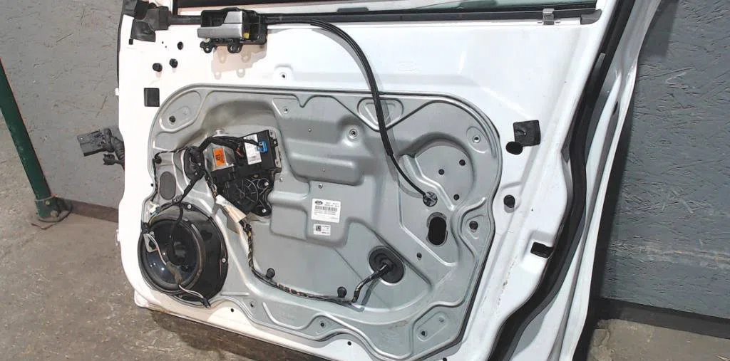 Porte avant droite Ford KUGA I 2.0 tdci 4x4 (2008-2012) occasion