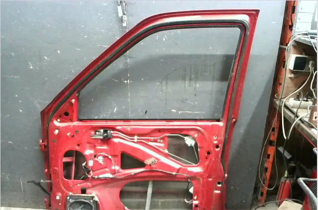 Porte avant droite Ford MAVERICK (UDS, UNS) 2.7 td (1993-1996) occasion