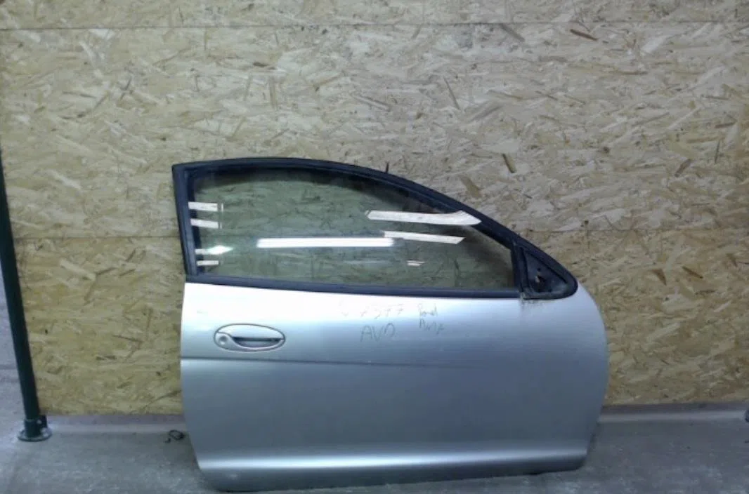 Porte avant droite FORD PUMA  PUMA COUPE occasion