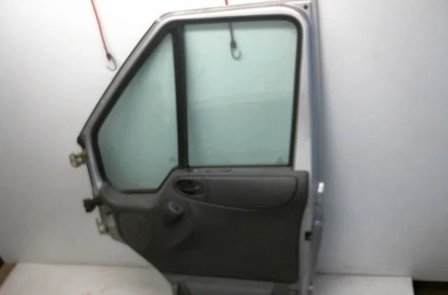 Porte avant droite Ford TRANSIT Autobus-Autocar (FD_ _, FB_ _, FS_ _, FZ_ _, FC_ _) 2.0 di (f_e_, f_f_, f_g_) (2000-2006