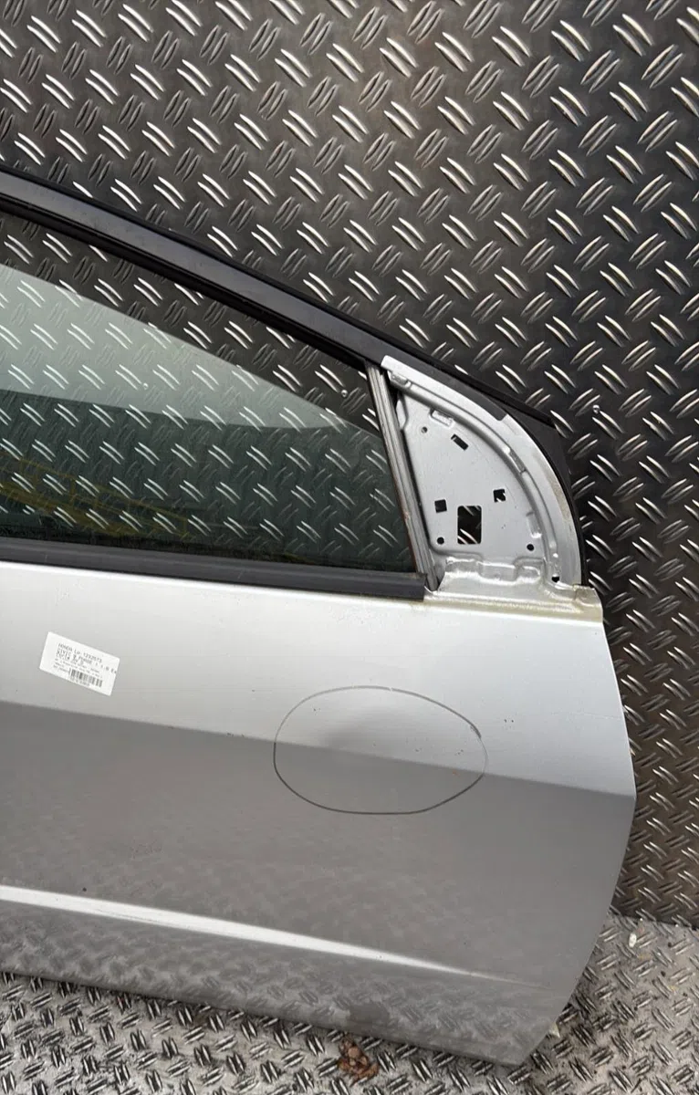 Porte avant droite Honda CIVIC VIII A trois volumes (FD, FA) 1.8 (fd1, fd7) (2005-2012) occasion