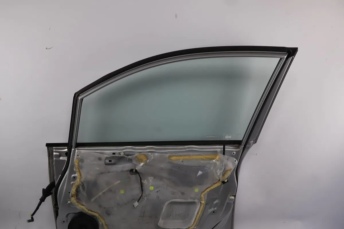 Porte avant droite Honda JAZZ II (GD_, GE3, GE2) 1.2 i-dsi (gd5, ge2) (2002-2008) 5 portes occasion