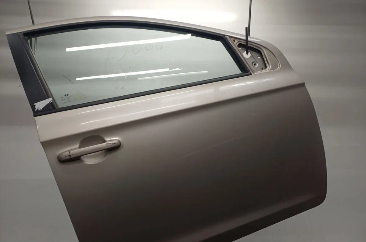 Porte avant droite HYUNDAI I 20 1 PHASE 1 occasion