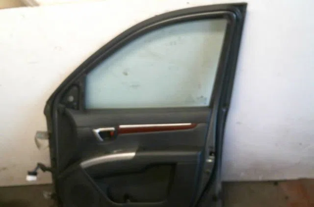 Porte avant droite Hyundai SANTA FÉ II (CM) 2.2 crdi 4x4 (2006-2009) occasion