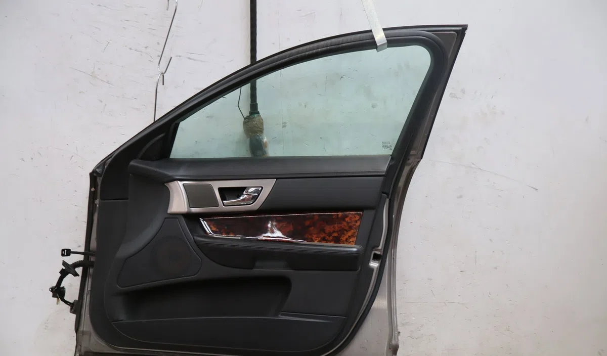 Porte avant droite Jaguar XF I (X250) 2.7 d (2008-2015) occasion