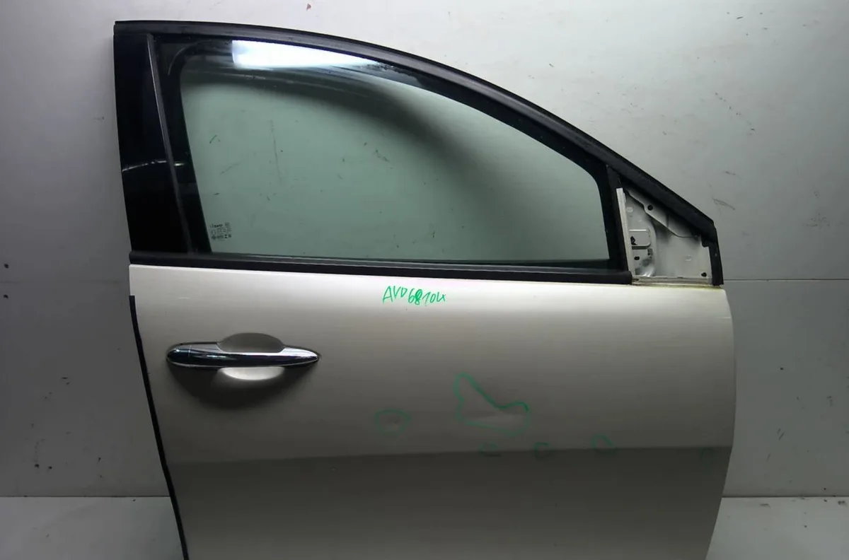 Porte avant droite Lancia YPSILON (312_) 0.9 twinair (312.pxg11, 312.pxg1a, 312.yxg11, 312.yxg1a) (2011) occasion