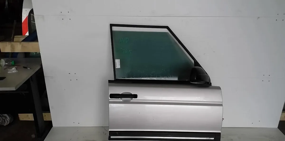 Porte avant droite Land rover DISCOVERY II (L318) 2.5 td5 4x4 (1998-2004) 5 portes occasion