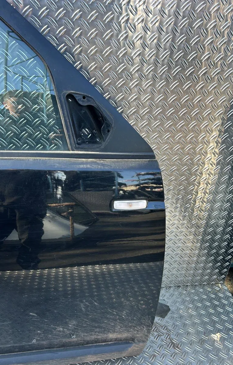 Porte avant droite Land rover DISCOVERY IV (L319) 3.0 td 4x4 (2010-2018) occasion