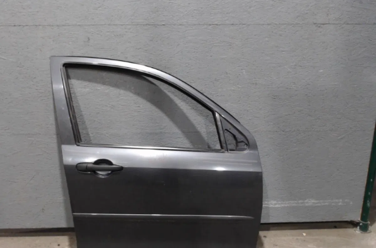 Porte avant droite MAZDA 2 1  2 1 occasion