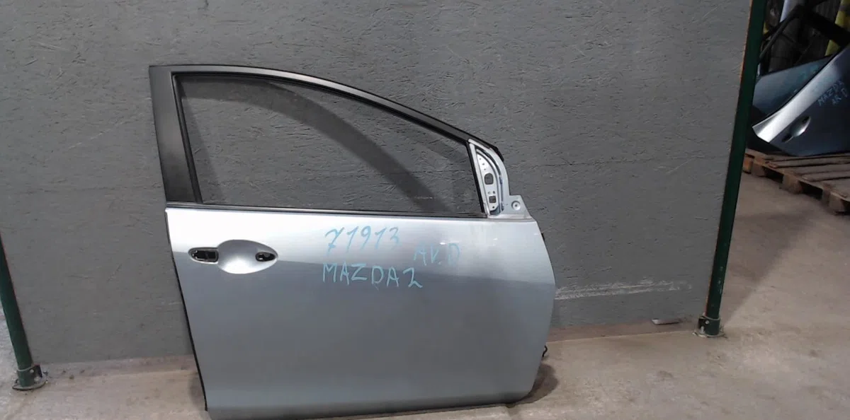 Porte avant droite MAZDA 2 2  2 2 PHASE 1 occasion