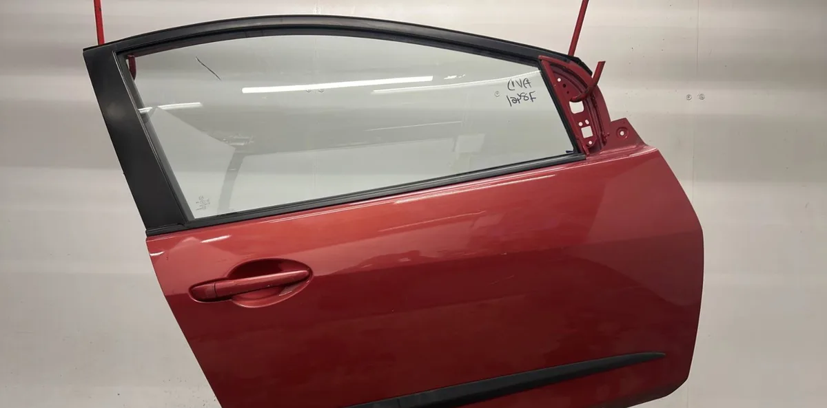 Porte avant droite MAZDA 2 2 PHASE 1 occasion