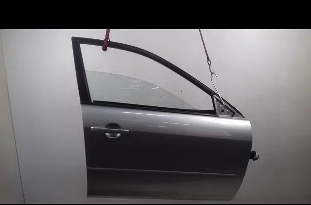 Porte avant droite Mazda 6 Hatchback (GG) 2.0 (gges) (2002-2007) occasion