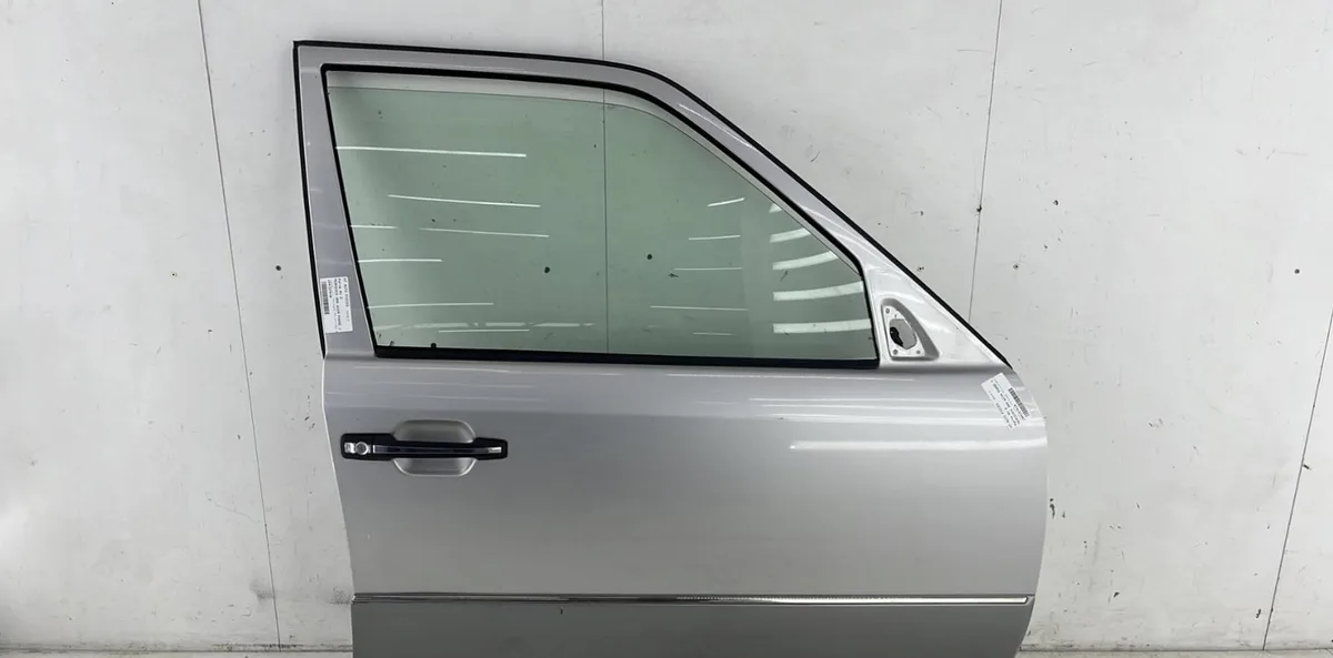 Porte avant droite MERCEDES 300 W124 PHASE 1 occasion