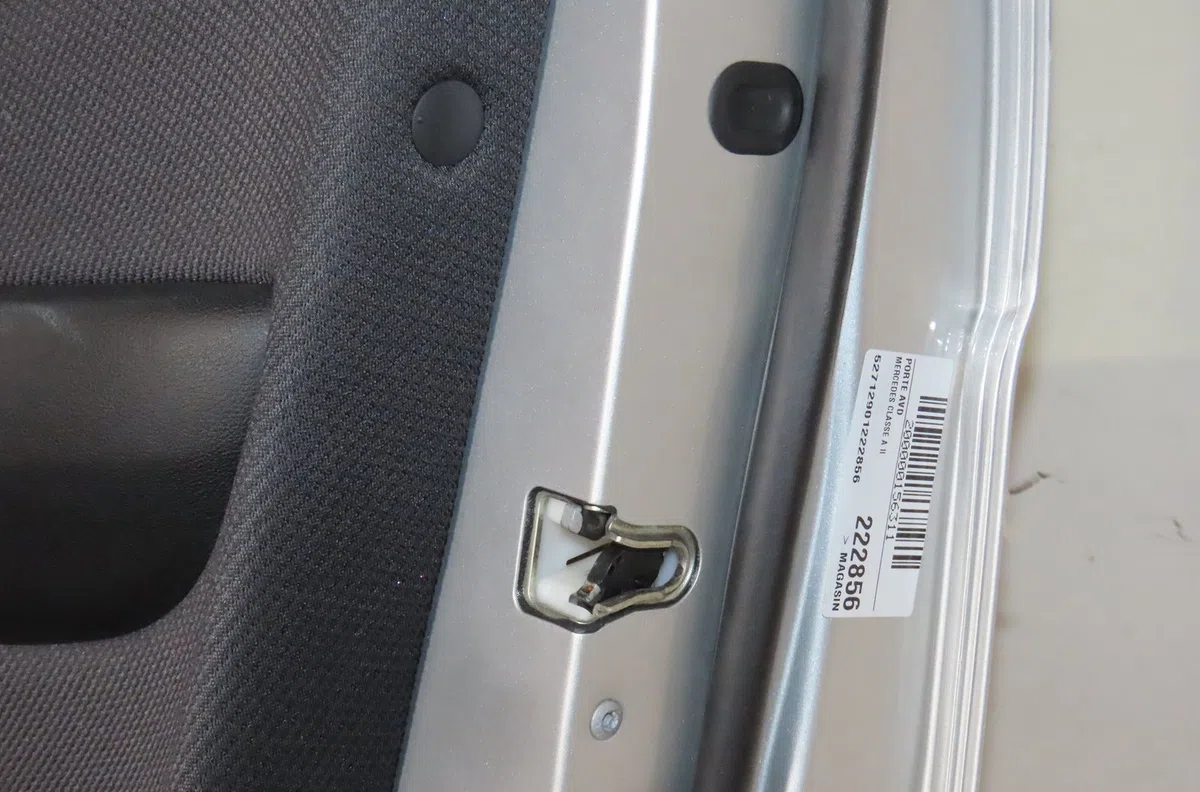 Porte avant droite Mercedes-benz CLASSE A (W169) A 160 (169.031, 169.331) (2009-2012) occasion