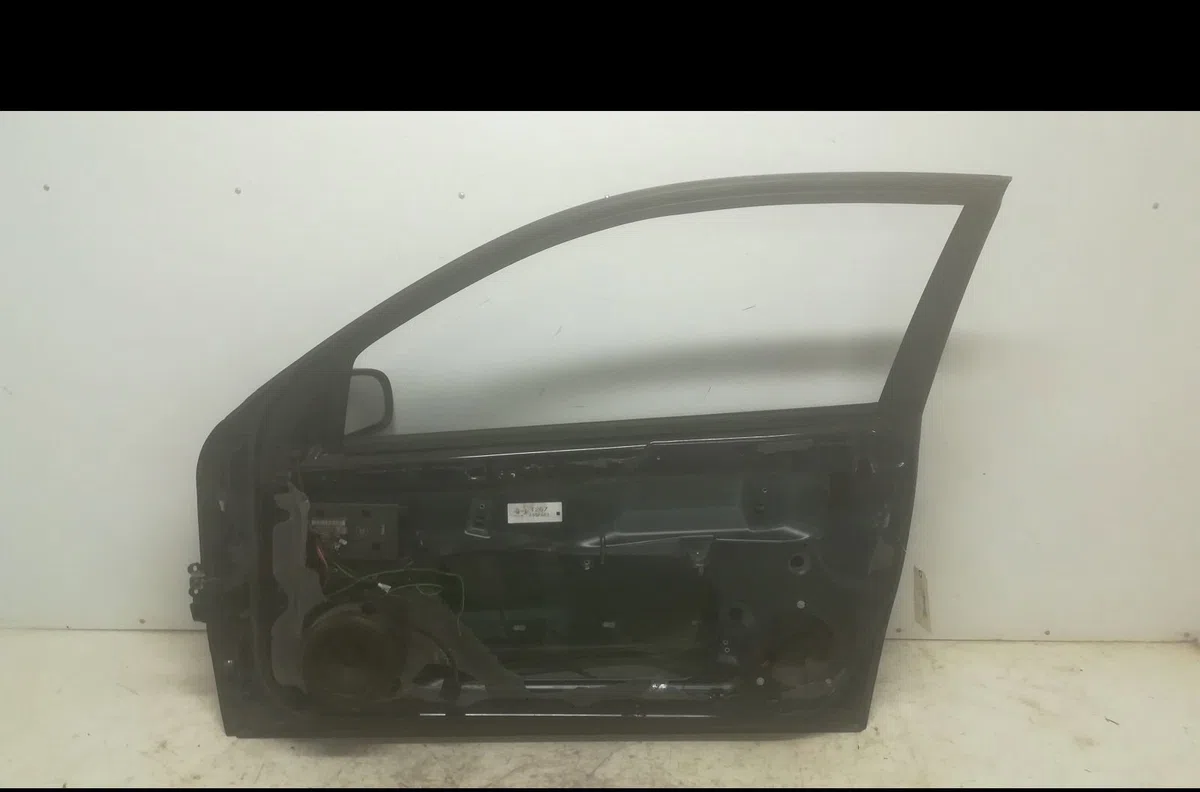 Porte avant droite Mercedes-benz CLASSE C Coupe Sport (CL203) C 220 cdi (203.708) (2004-2008) 3 portes occasion