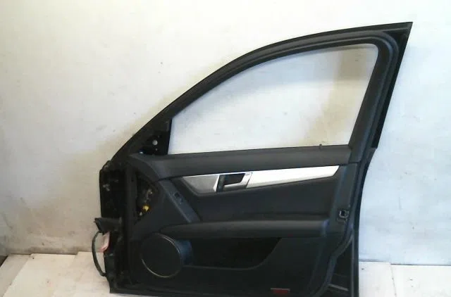 Porte avant droite Mercedes-benz CLASSE C (W204) C 220 cdi (204.002) (2008-2014) 4 portes occasion