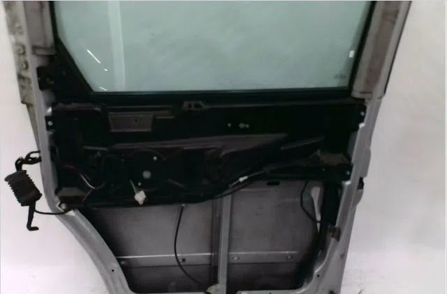 Porte avant droite Mercedes-benz CLASSE V (638-2) V 220 cdi (638.294) (1999-2003) occasion