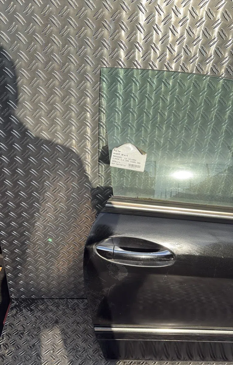 Porte avant droite Mercedes-benz CLK (C209) Clk 200 kompressor (209.341) (2006-2009) occasion