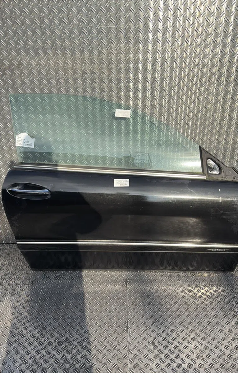 Porte avant droite Mercedes-benz CLK (C209) Clk 200 kompressor (209.341) (2006-2009) occasion