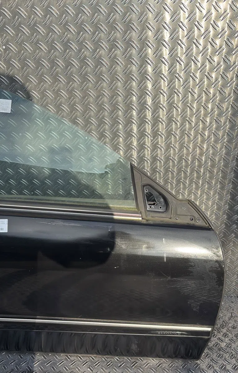 Porte avant droite Mercedes-benz CLK (C209) Clk 200 kompressor (209.341) (2006-2009) occasion