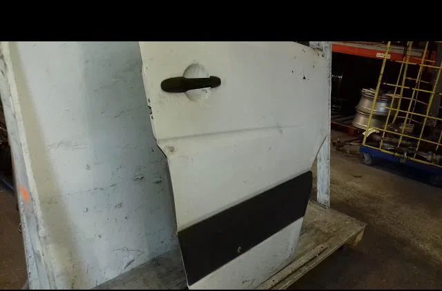 Porte avant droite Mercedes-benz SPRINTER 3,5-t Camionnette (B907, B910) 316 cdi rwd (907.631, 907.633, 907.635, 907.637