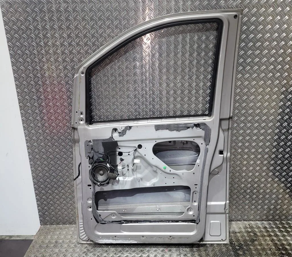 Porte avant droite Mercedes-benz VITO - MIXTO Camionnette (W639) 113 cdi (639.601, 639.603, 639.605) (2010) occasion