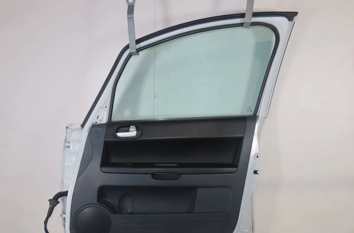 Porte avant droite Mitsubishi COLT VI (Z3_A, Z2_A) 1.1 (z31a, z32a) (2004-2012) occasion