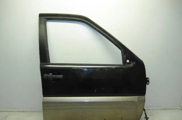 Porte avant droite MITSUBISHI PAJERO I 1992 occasion