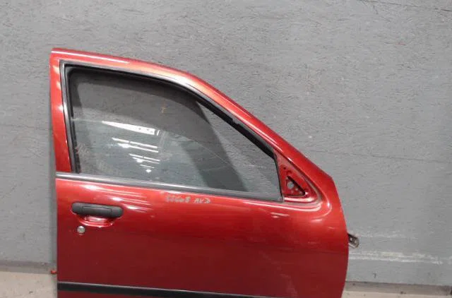 Porte avant droite NISSAN ALMERA 1  ALMERA 1 PHASE 1 occasion