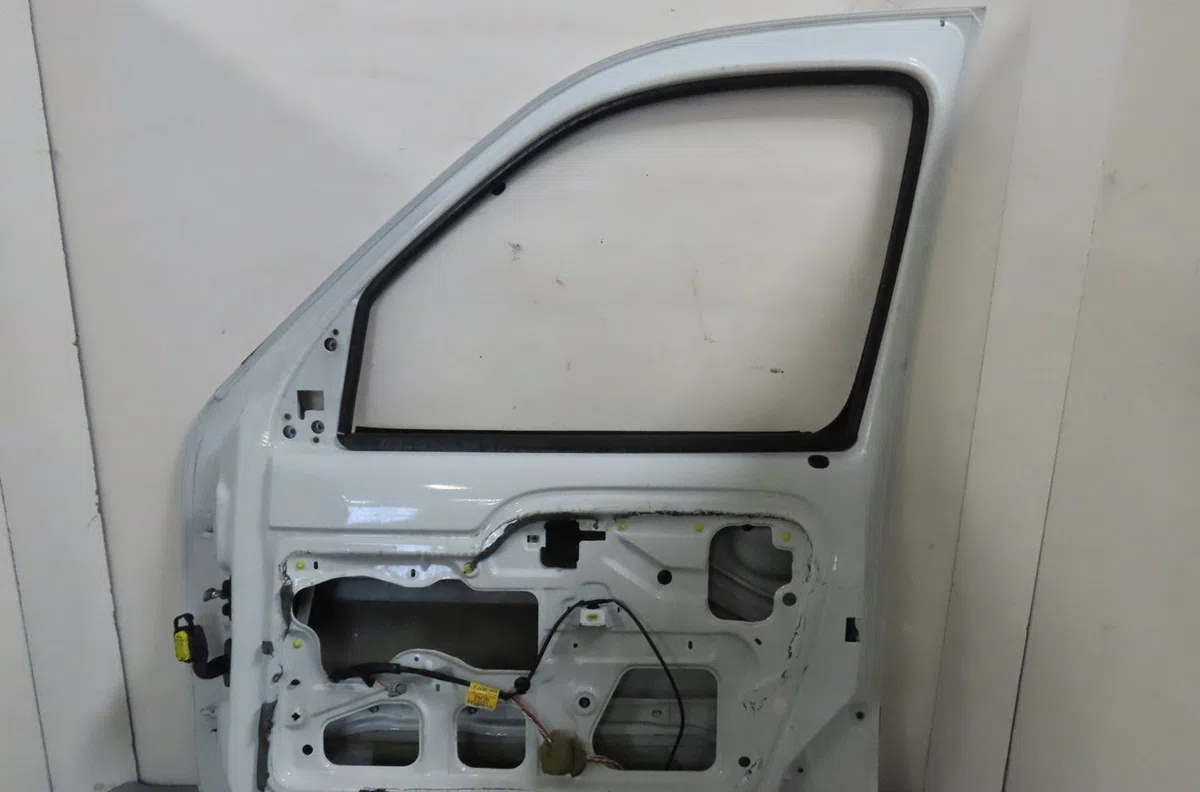 Porte avant droite Nissan KUBISTAR Camionnette (X76) 1.5 dci 70 (2005-2009) occasion