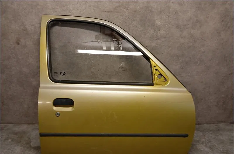 Porte avant droite Nissan MICRA II (K11) 1.0 i 16v (1992-2000) occasion