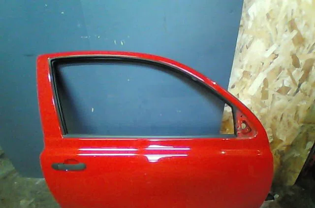 Porte avant droite Nissan MICRA III (K12) 1.5 dci (2003-2010) occasion